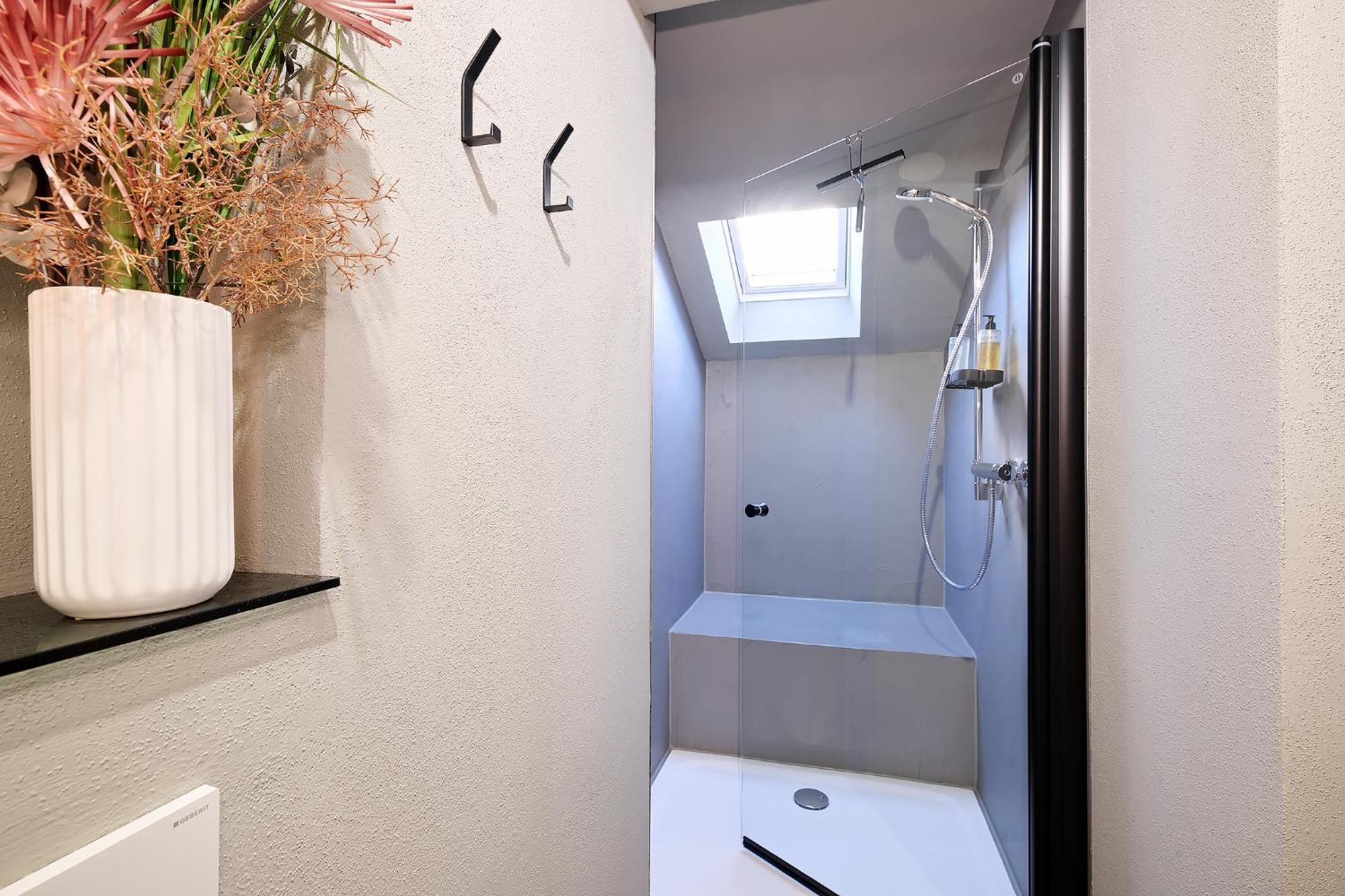 شقة Xzllenz Kueche Bad S-Bahn Parken Smart-Tv Wellbeing Neunkirchen am Sand الغرفة الصورة